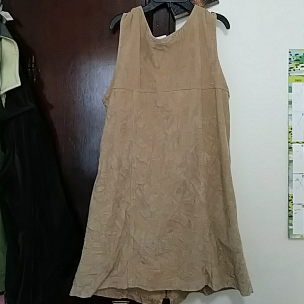 Dress - Picture 2 of 3